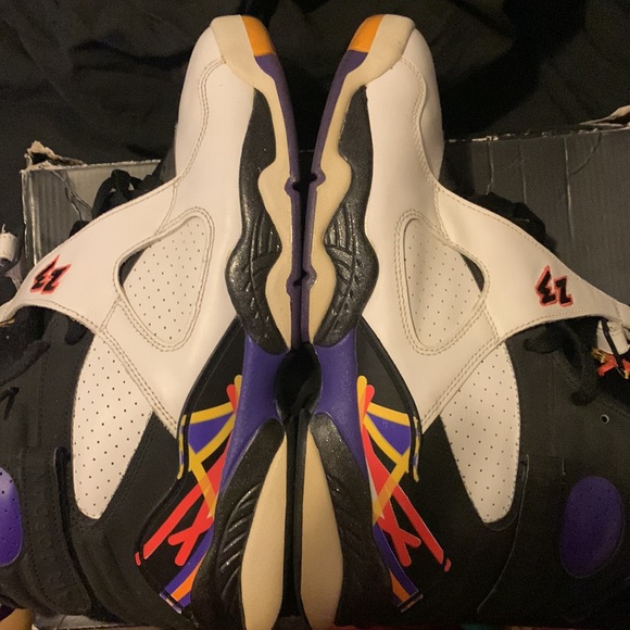 Jordan 8 Three peat size 10 - Picture 2 of 4